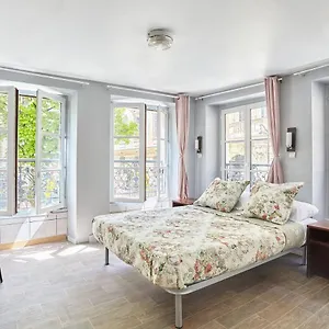 Le Petit Borda Париж