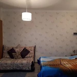 Zhenis Street Апартаменты